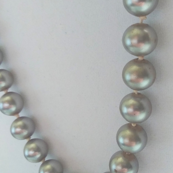 Vintage Faux Tahitian choker - Picture 2 of 7